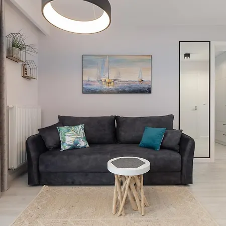 Sea & By Renters *
