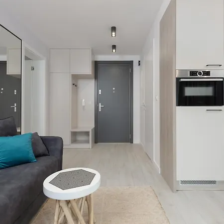 Apartament Sea & By Renters *